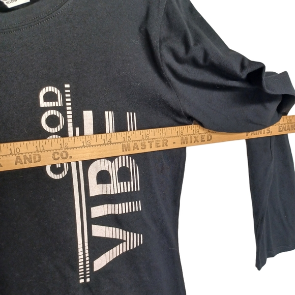 NK;AK "Good Vibe" White Spellout Long Sleeve Black Top X-Large NWT - Picture 6 of 7